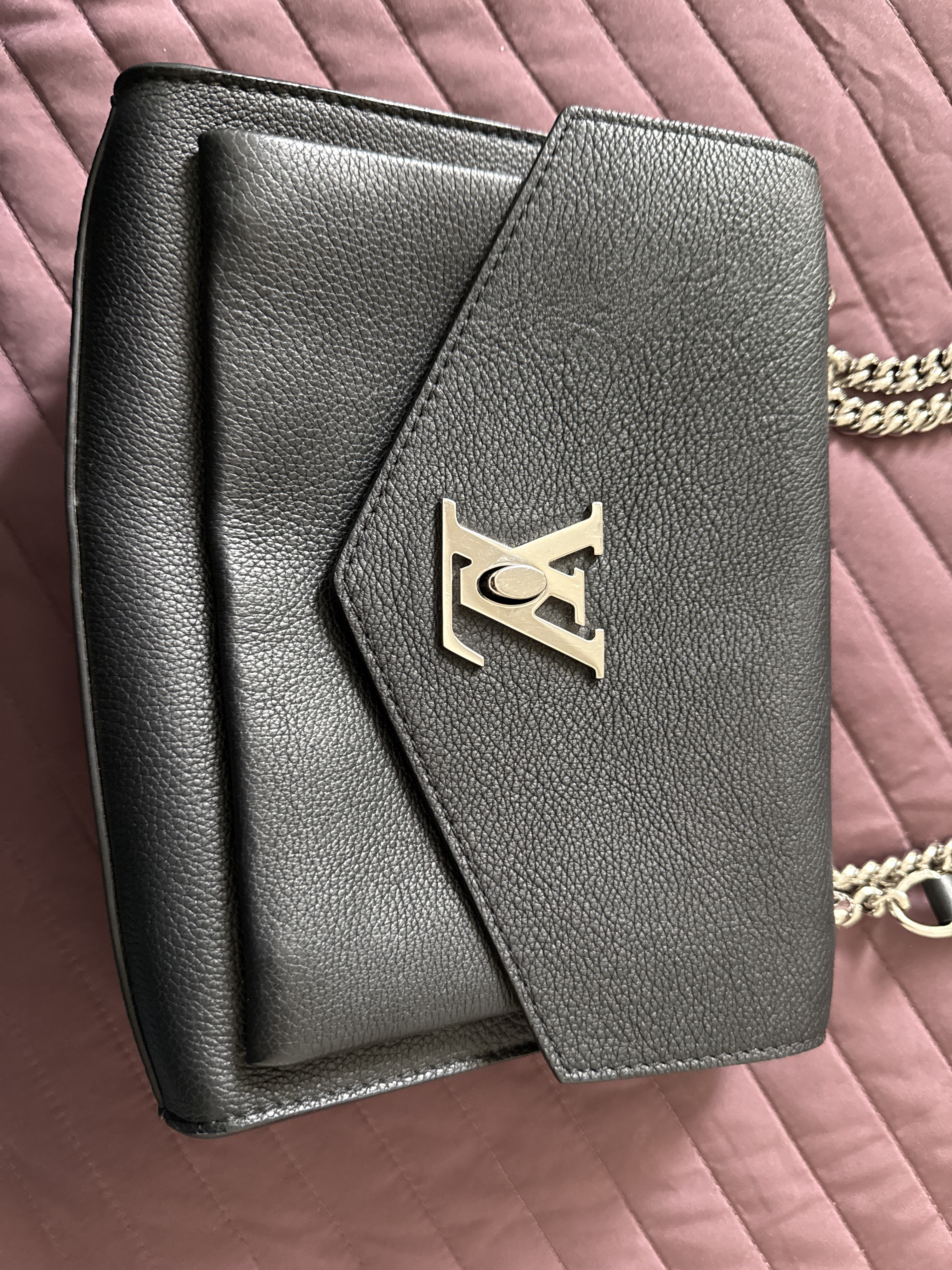 Louis vuitton Lockme II