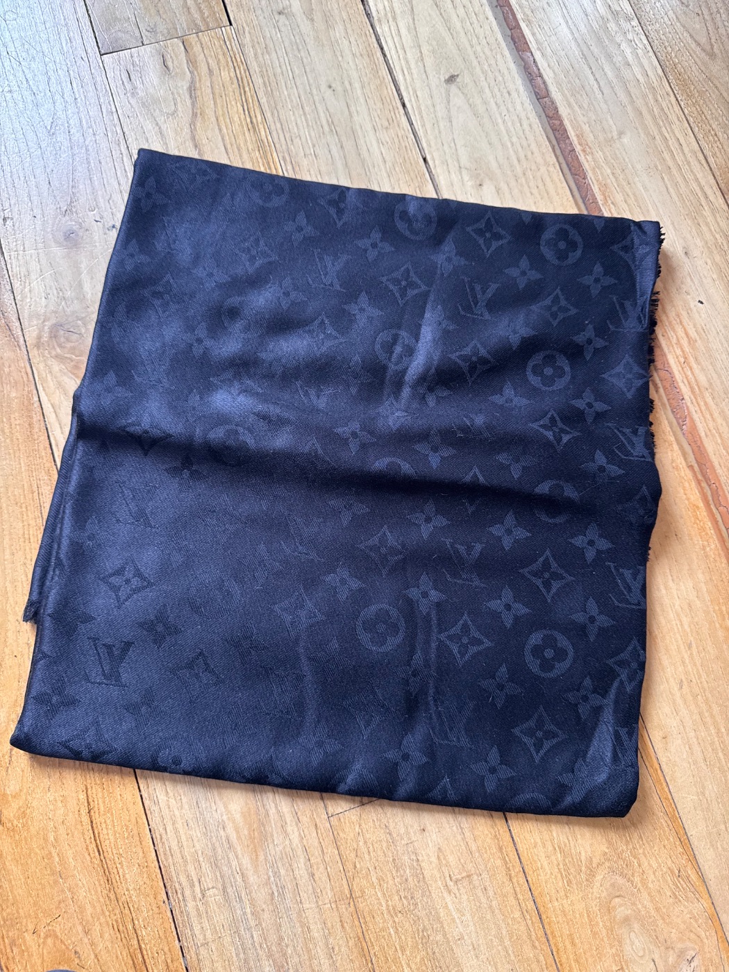 Louis Vuitton Silk Pashmina monogram Louis Vuitton