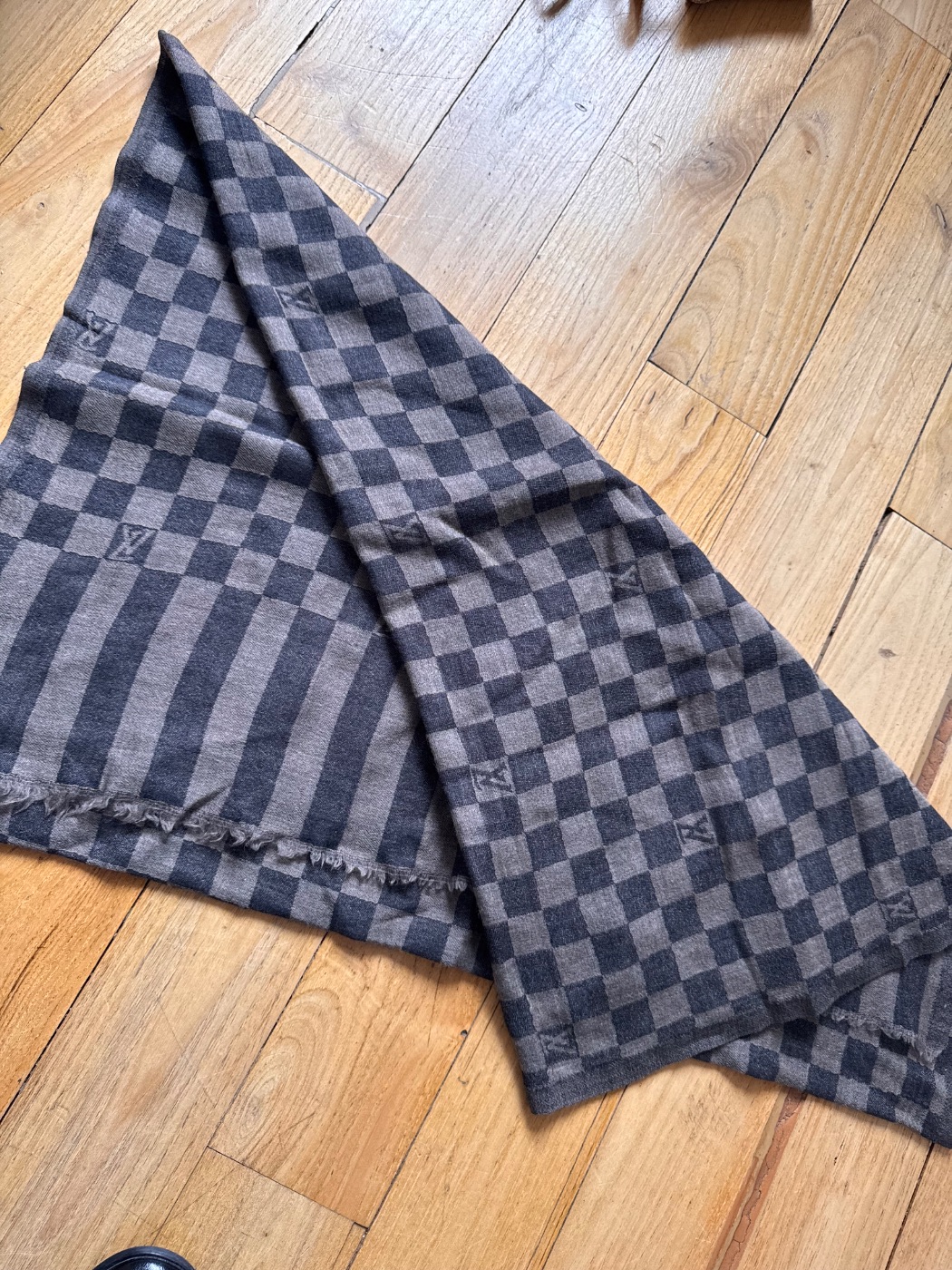 Louis Vuitton Cashmere Pashmina Louis Vuitton chessboard