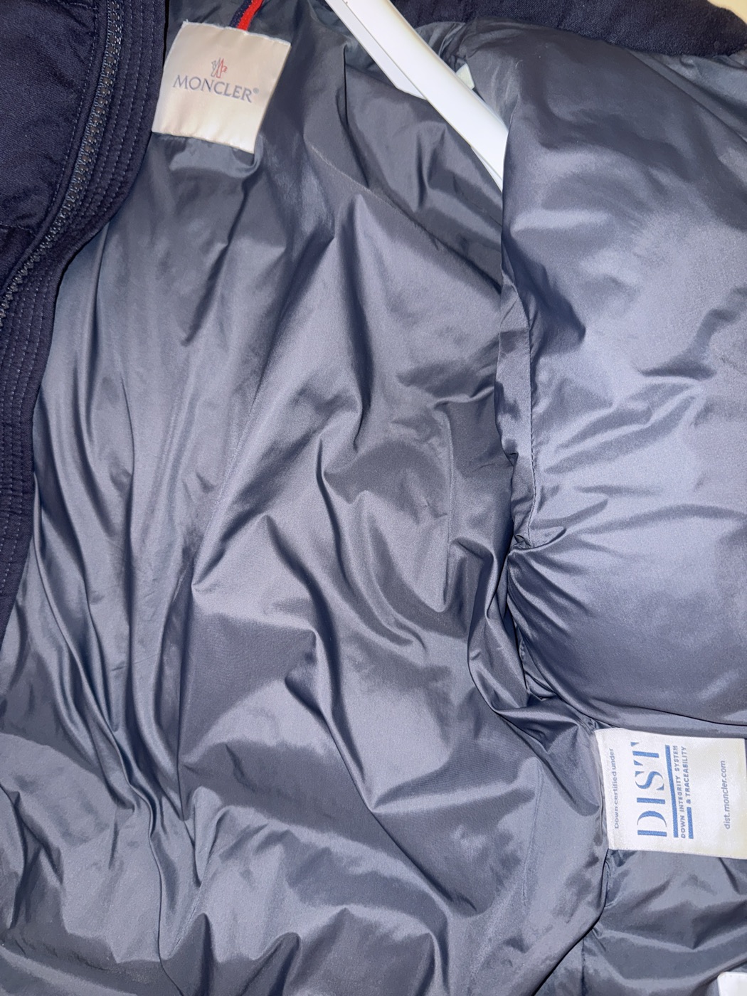 Moncler Montgenevre short down jacket in navy blue