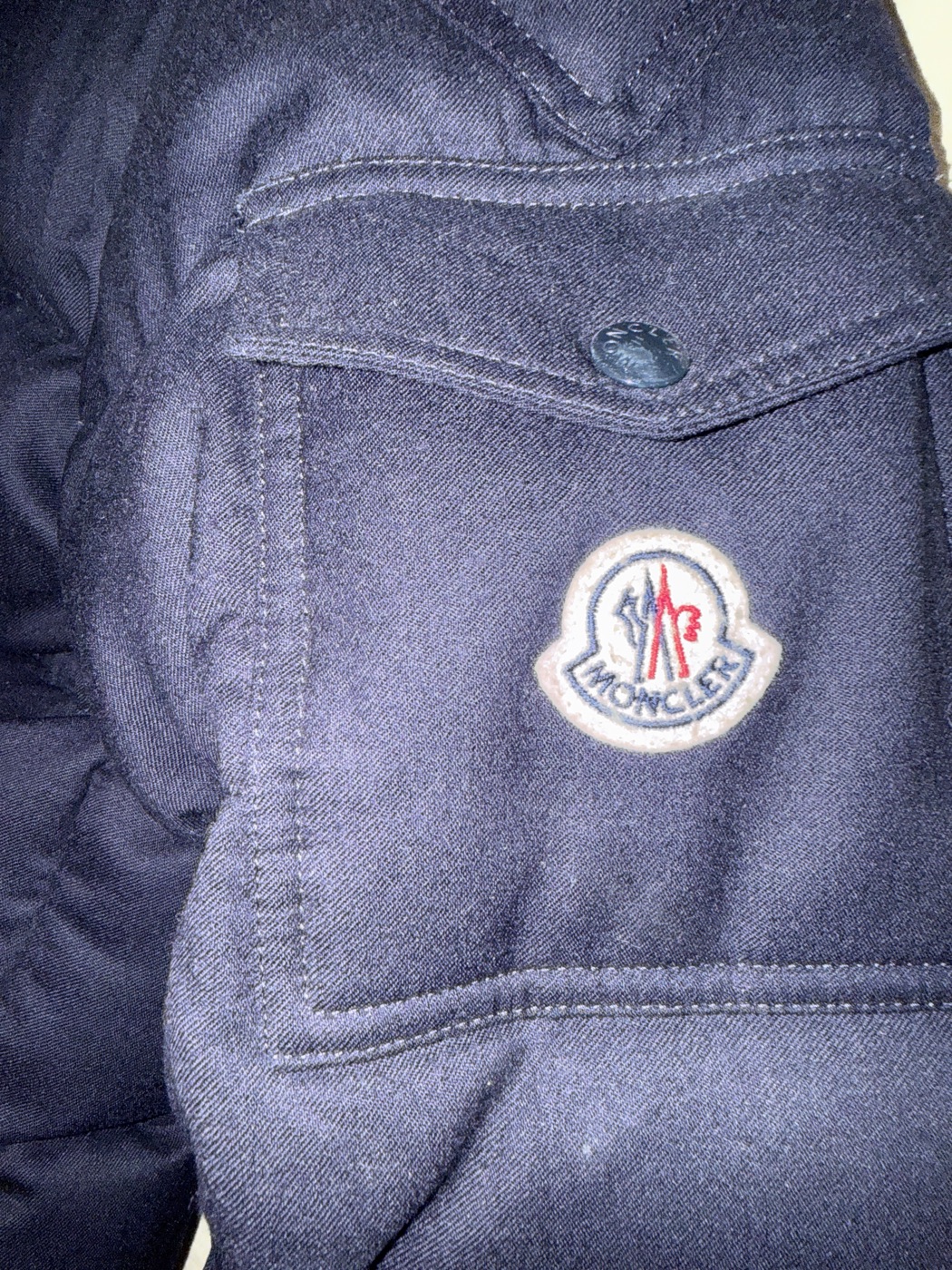 Moncler Montgenevre short down jacket in navy blue